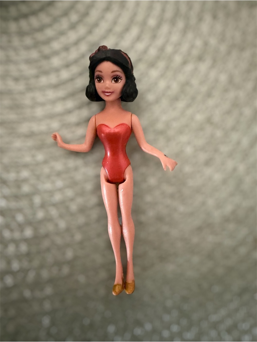 Mattel Snow White Magic Clip Polly Pocket Doll